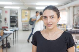 Zohre Kurt in the FSU Panama Chemistry Lab